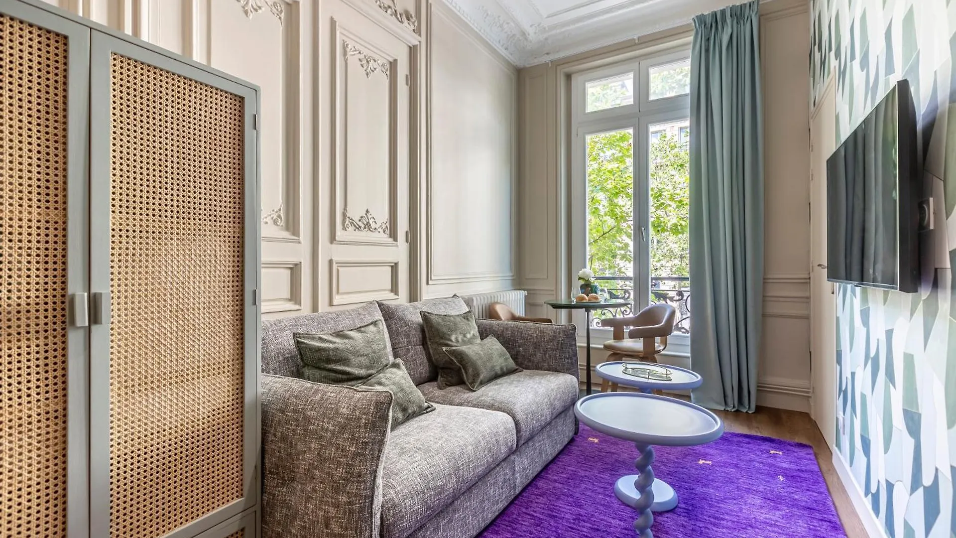 Sweett - Villiers Apartment *