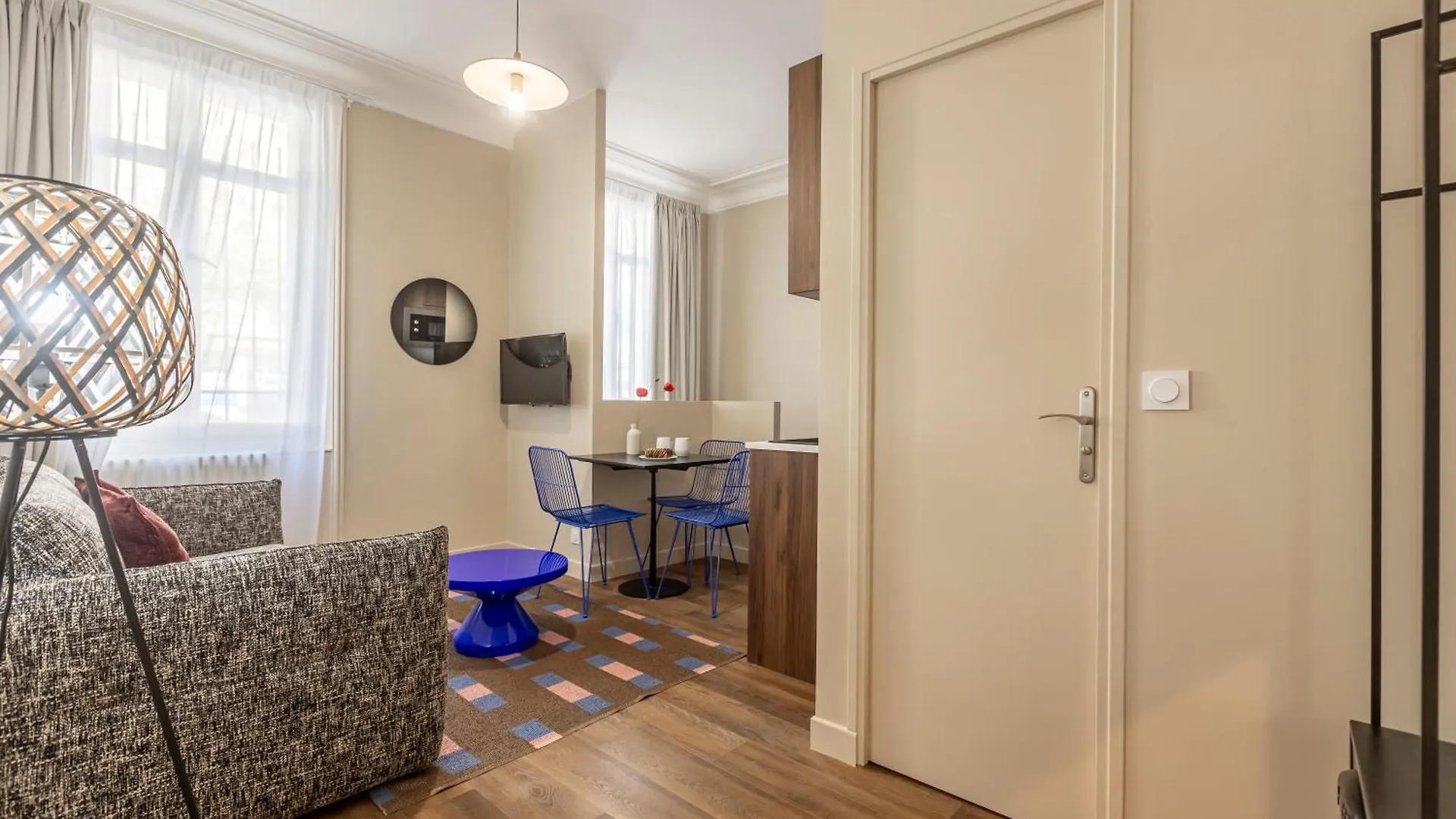 Sweett - Villiers Paris