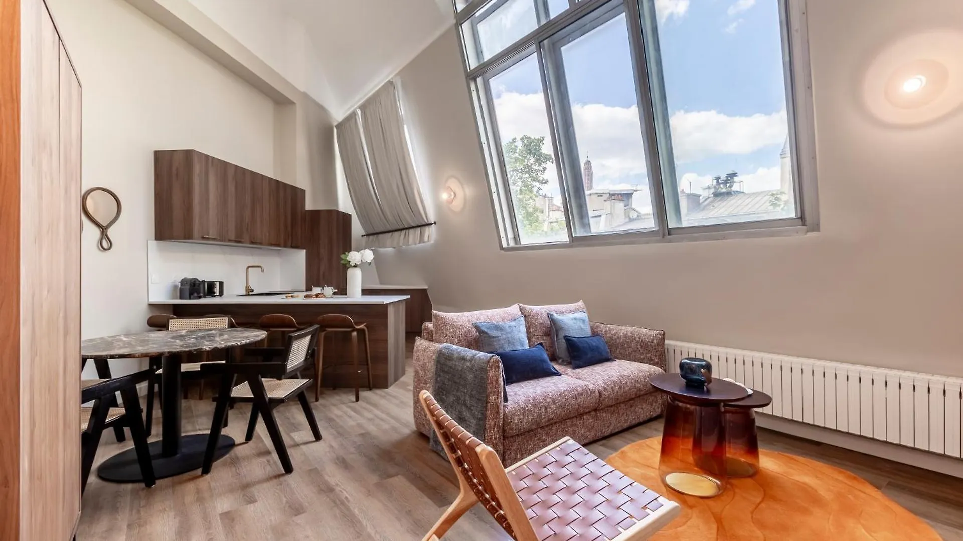 Sweett - Villiers Apartment